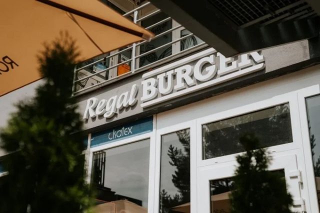 Exteriér Regal Burger